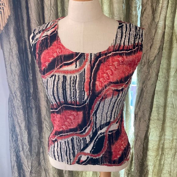 Two Piece Top Set - Picture 2 of 12